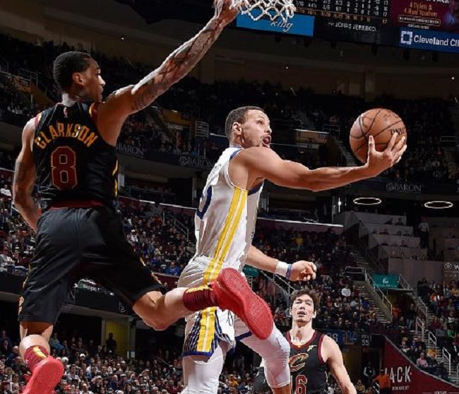 在现代足球 在现代足球