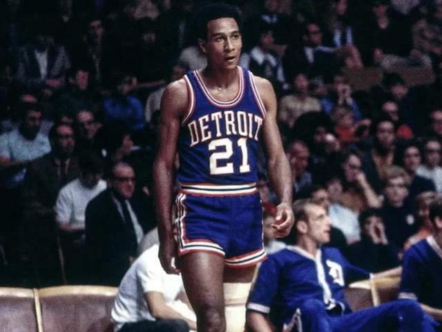 凭借稳定的 凭借稳定的